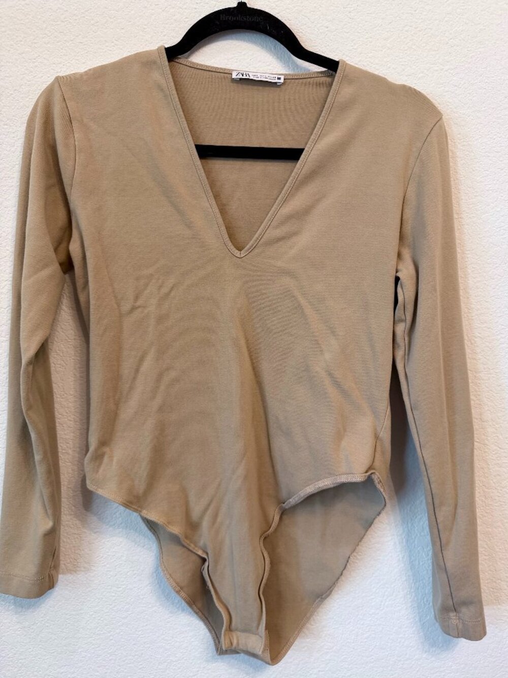 ZARA Taupe Plunging V-Neck Long Sleeve Bodysuit – Size L